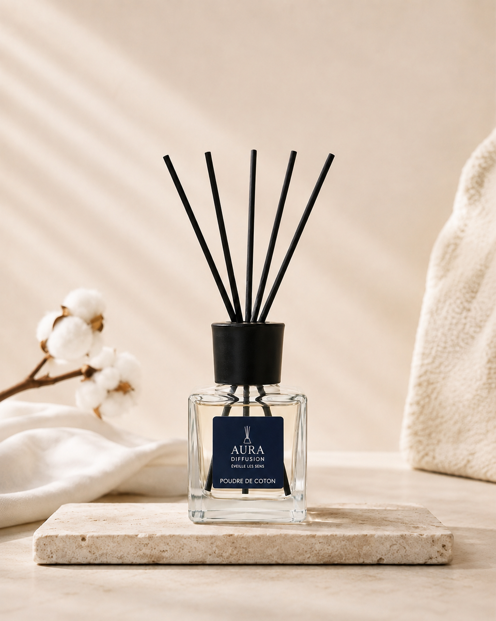 Parfum maison Poudre de Coton avec diffuseur a batonnets 200 ml Aura Diffusion, fragrance de Grasse douce et enveloppante